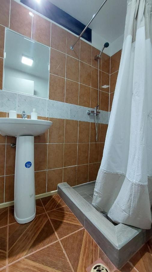 Casa de hóspedes Pieza Independiente 2 Camas Con Estacionamiento *